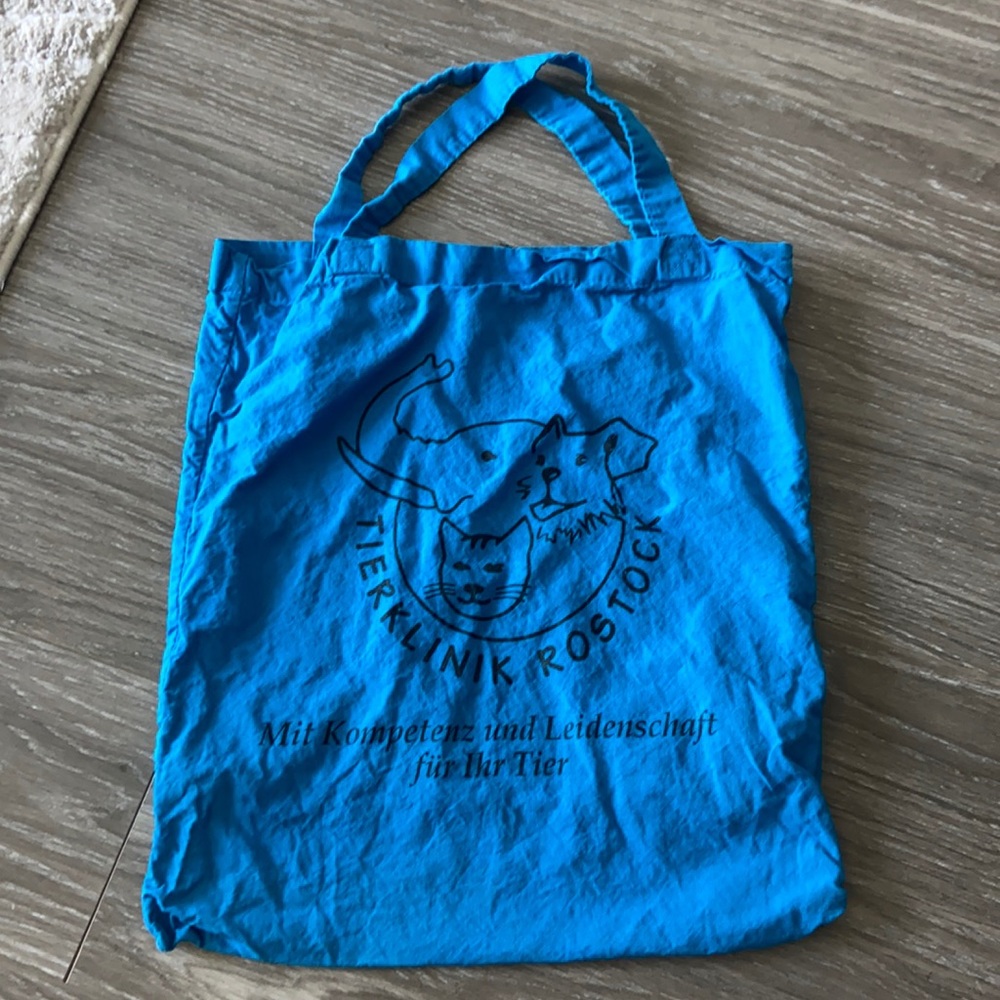Free w purchase) cotton tote.